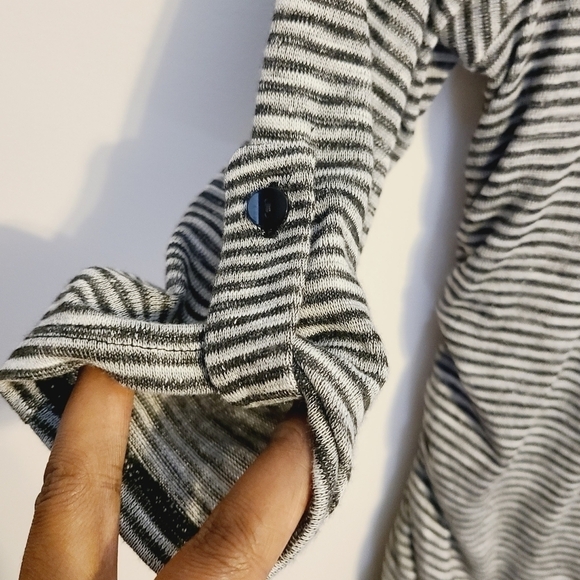 iZ Byer | Women's Striped Scoopneck Cinched Shirt With Necklace (Size Medium) - Picture 7 of 14